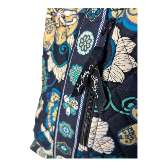 Vera Bradley Mod Blue Floral 100% Quilted Cotton Drawstring Backpack Bag Large - Picture 2 of 9